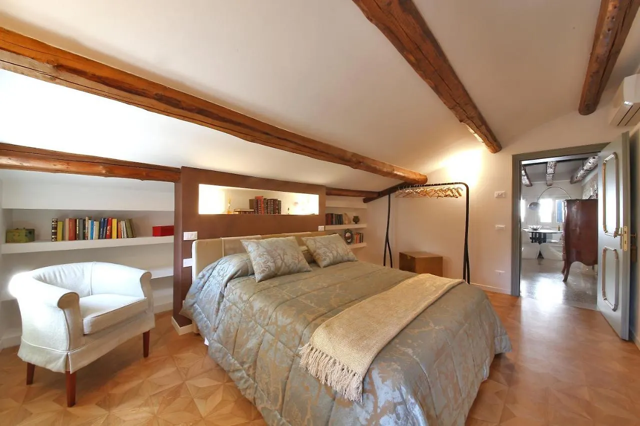 Apt Teatro Venecia Apartamento